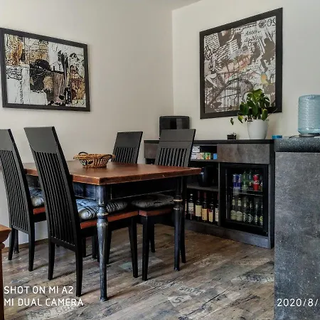 Haustor With Skadar View 度假居 *