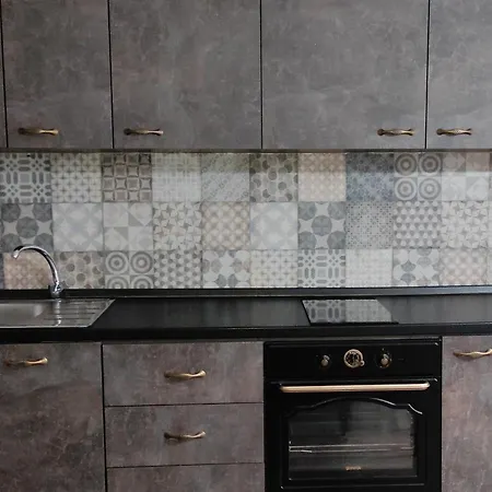 Haustor With Skadar View * 波德戈里察