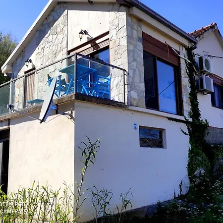 Haustor With Skadar View * 波德戈里察
