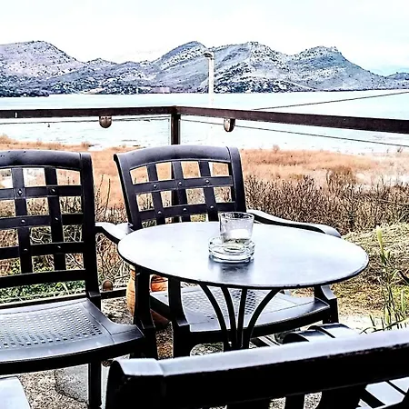 Haustor With Skadar View * 波德戈里察