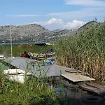 Haustor With Skadar View Feriehus