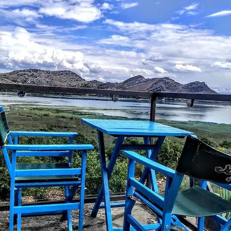 度假居 Haustor With Skadar View 波德戈里察