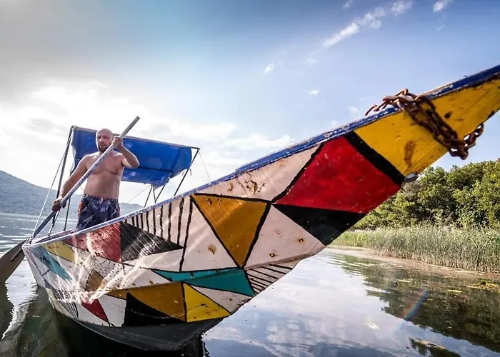 Haustor With Skadar View Podgorica
