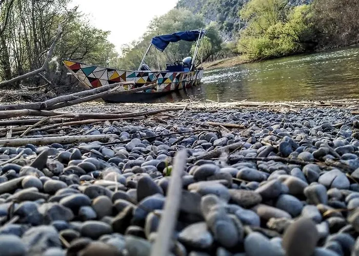 Haustor With Skadar View Сasa de vacaciones
