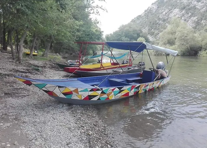 Haustor With Skadar View Будинок відпочинку