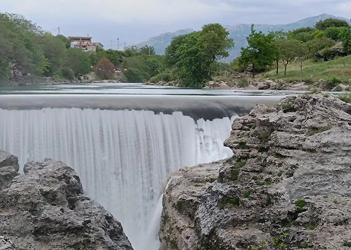 Haustor With Skadar View Hébergement de vacances Podgorica