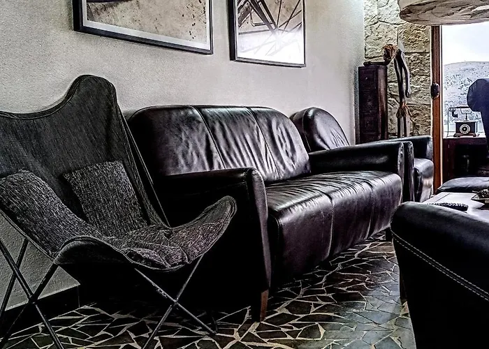 Haustor With Skadar View Podgorica