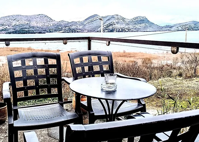 Haustor With Skadar View * Podgorica