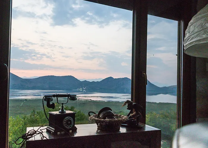 Haustor With Skadar View Сasa de vacaciones