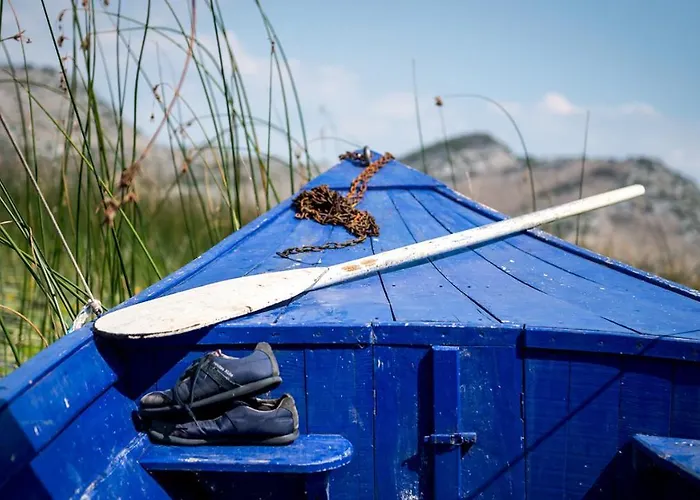 Сasa de vacaciones Haustor With Skadar View *